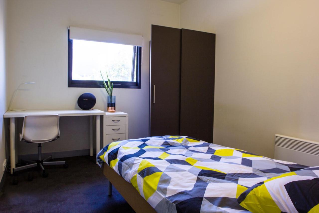 Single Room,1089443004:JPEG